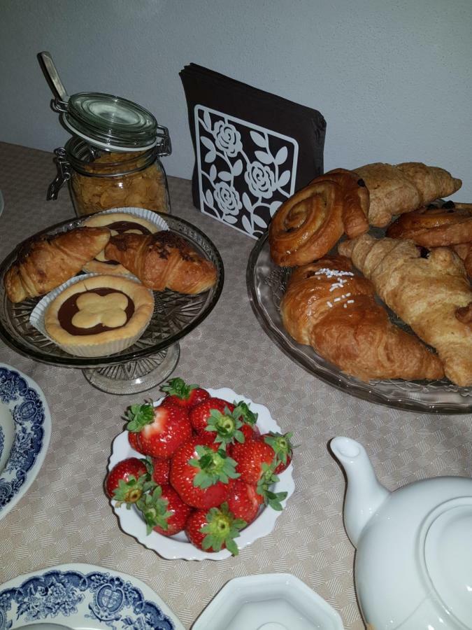 Pensjonat Cascina Ghitin Relais Asti Zewnętrze zdjęcie