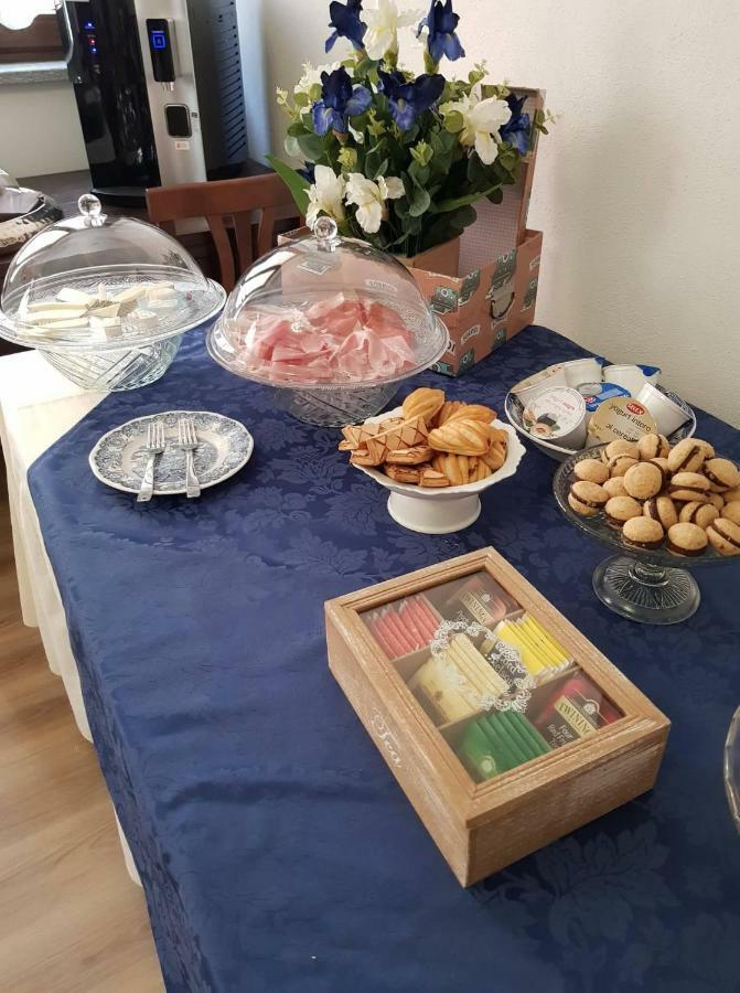 Pensjonat Cascina Ghitin Relais Asti Zewnętrze zdjęcie